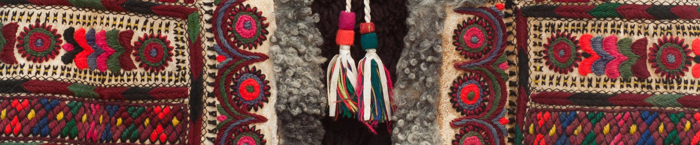 Csángó folk costumes