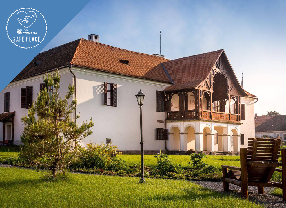 ”What we want to offer to the guests is an experience, that is based on the location itself, the very fact that they will stay in a historical building, in an actual castle” – interview with Rácz Lilla, the owner of Daniel Castle Hotel 