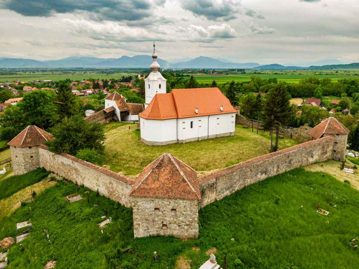 Biserica reformată fortificată din Ilieni 