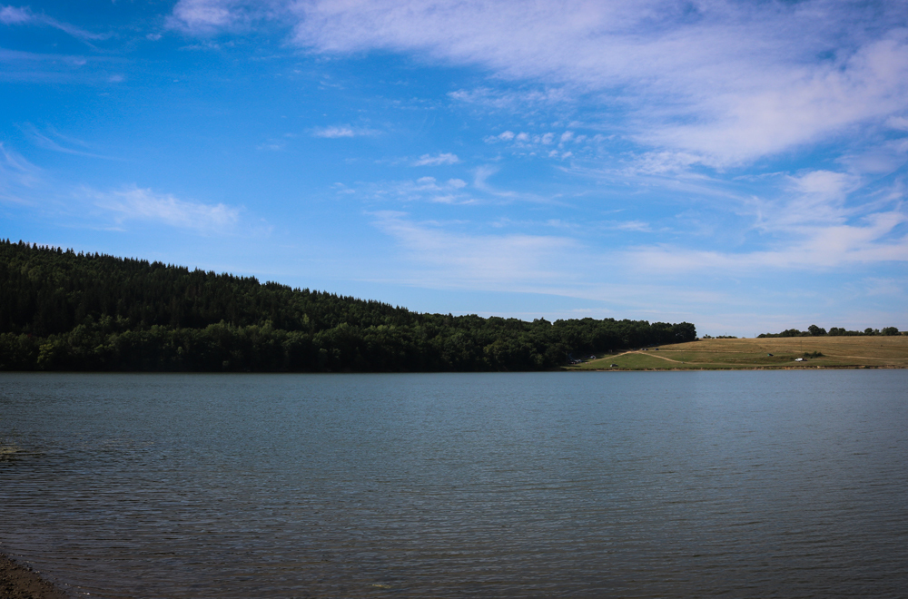 Moacșa-Pădureni Lake